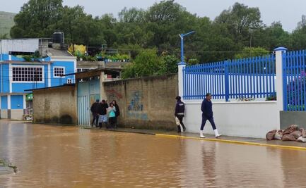 Remanentes de John dejan al menos 700 casas en riesgo por deslaves y desborde de ríos en Oaxaca