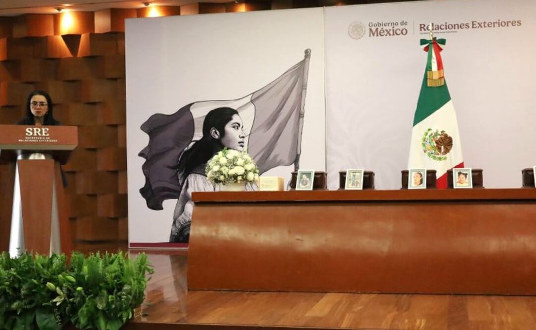 Las urnas con los restos de seis personas mexicanas fueron entregadas a sus familiares, además que se realizó una ceremonia solemne en la SRE. Foto: Especial
