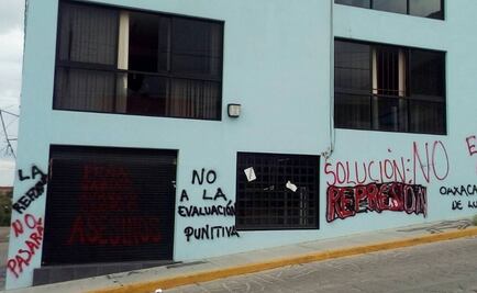 Encapuchados vandalizan y saquean oficinas alternas de IEEPO