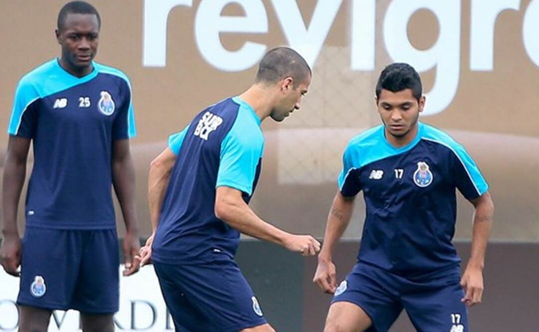 Jesús Corona en su primer entrenamiento con el Porto. Tomada de: fcporto.pt