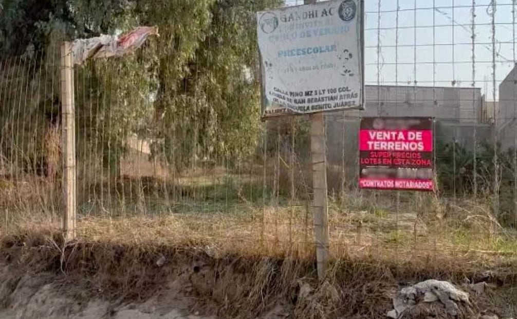 Retiran anuncios de venta ilegal de terrenos en Los Reyes La Paz; buscan frenar asentamientos irregulares.
Foto: Especial.