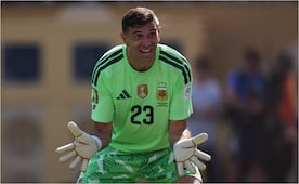 'Dibu' Martínez pone en duda su continuidad con Argentina tras perder ante España