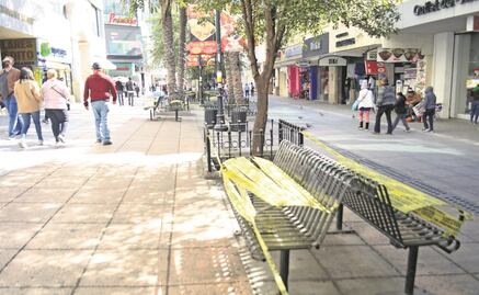 Baja afluencia en plazas públicas