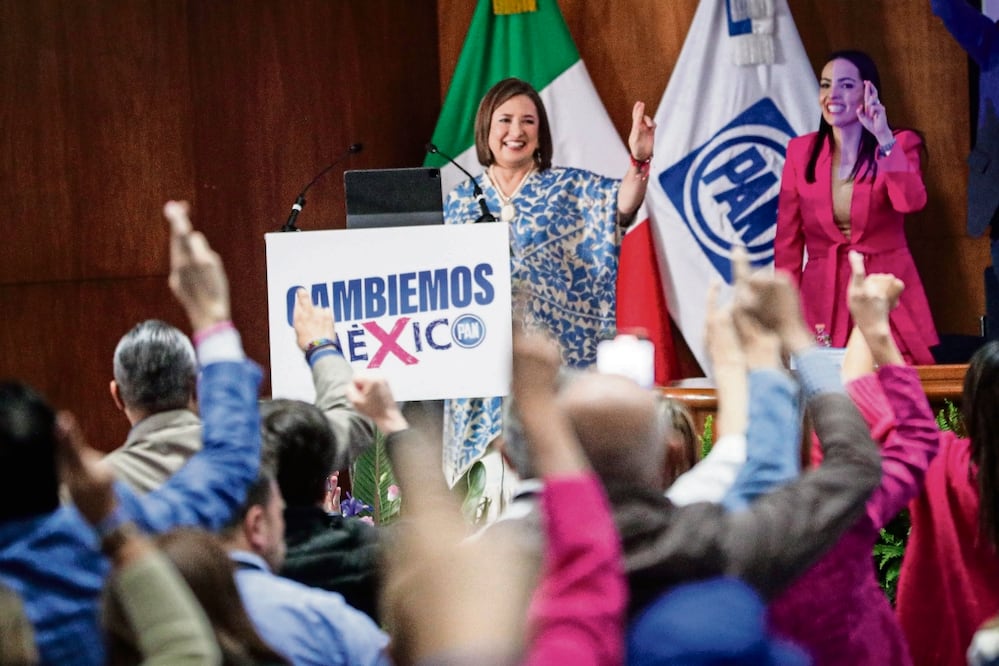 Ante consejeros del PAN, Xóchitl Gálvez dijo que lo que está en juego no es la elección, sino el país. Foto: Gabriel Pano / EL UNIVERSAL