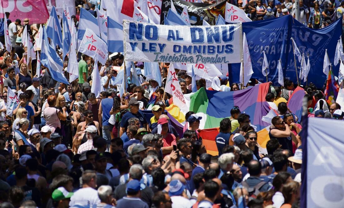 Milei encara huelga general por reformas