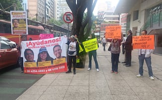 Familiares de personas desaparecidas bloquean Av. Insurgentes Sur; exigen a autoridades avances reales