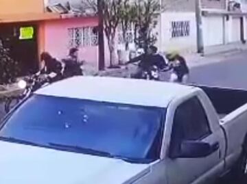 Video. Captan asalto a motociclista en Ecatepec