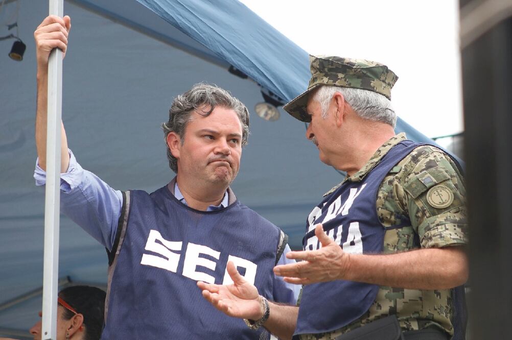 Padres de familia reportaron no tener acercamiento de la SEP. FOTO: ARIEL OJEDA. EL UNIVERSAL