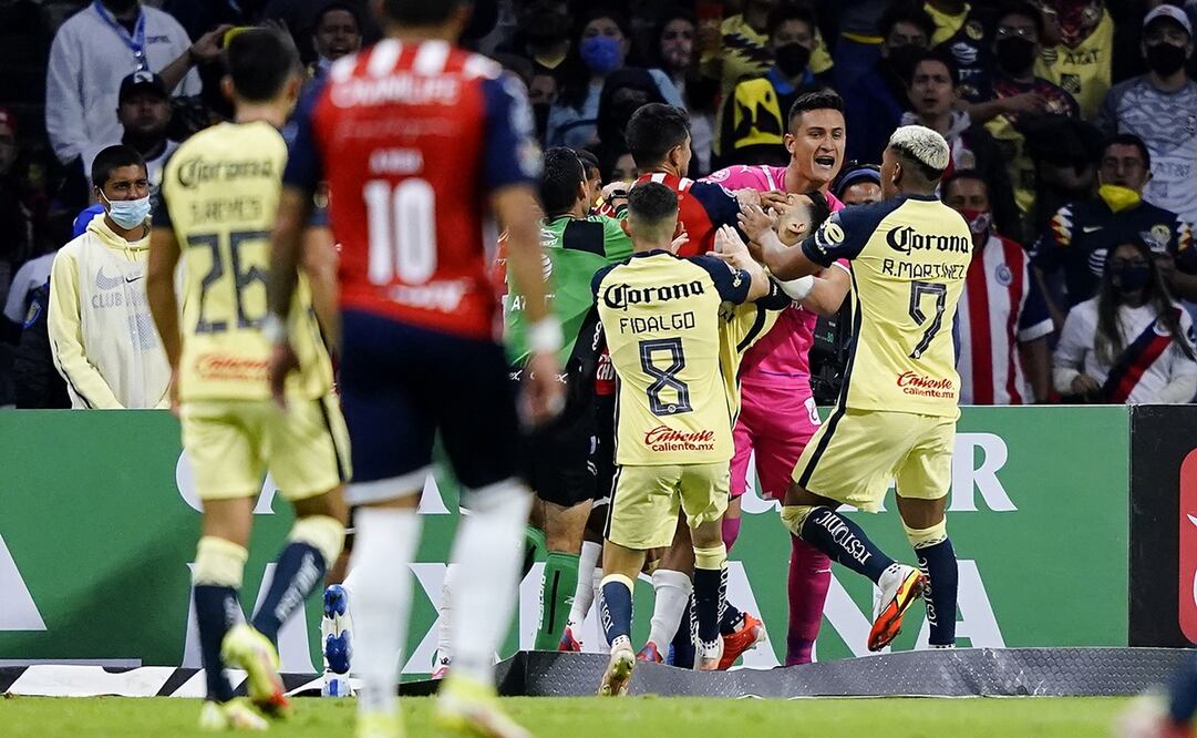 No sólo el América es el afectado por el arbitraje; también la Liga MX