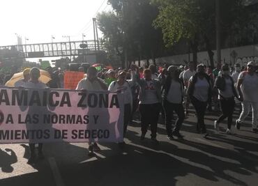 Cientos de comerciantes de mercados públicos de CDMX marchan a oficinas de Sedeco