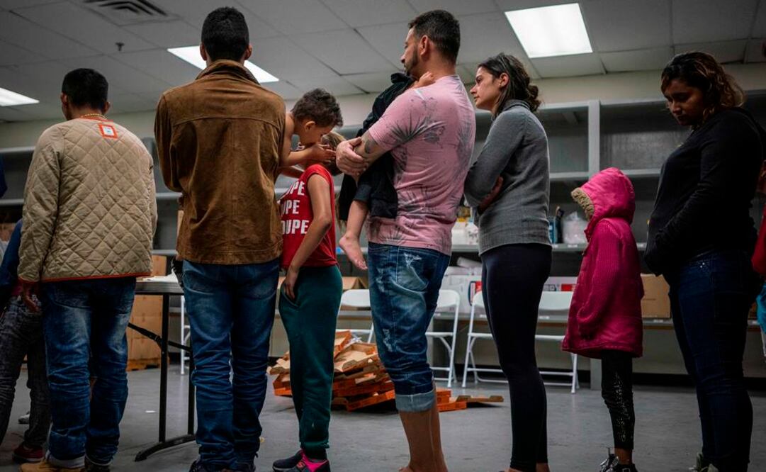 Migrantes en la Casa del Refugiado en El Paso, Texas  (Foto: AFP)