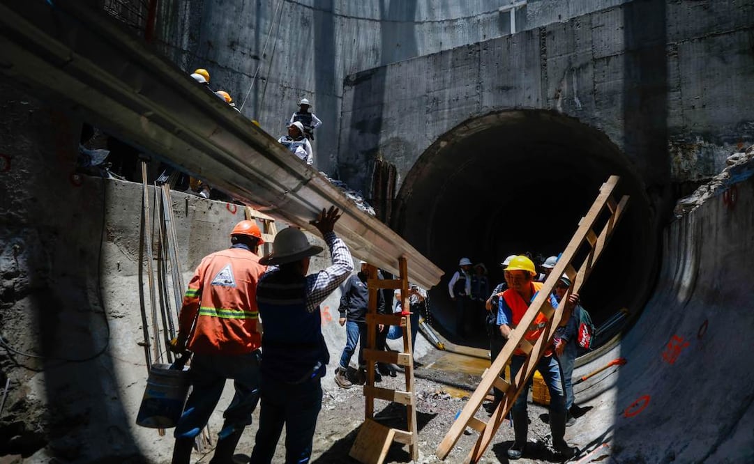 Opera túnel Xochiaca-Churubusco en Nezahualcóyotl; buscan reducir inundaciones regionales.
Foto: DIEGO SIMÓN SÁNCHEZ / EL UNIVERSAL