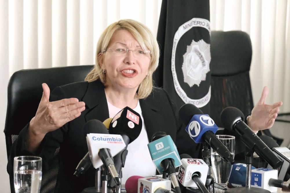“Tratos crueles e inhumanos”. La ex fiscal Luisa Ortega condenó ayer el uso desproporcionado de la violencia en Venezuela (JEFFREY ARGUEDAS. EFE)