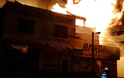 Bomberos controlan incendio en la GAM