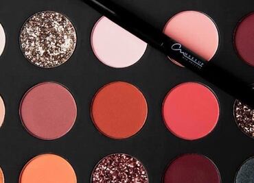 Anahí lanza paleta de sombras inspiradas en Mía Colucci de RBD