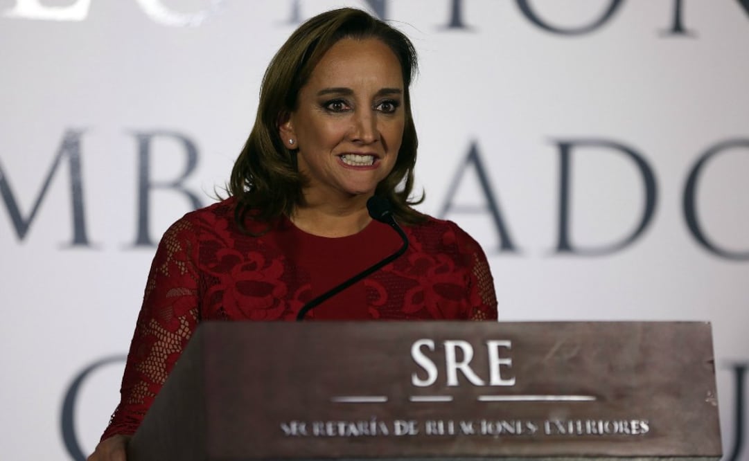 Ajuste mayor en la diplomacia