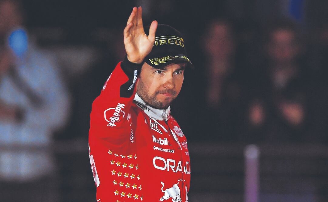 Checo Pérez subió al podio en Las Vegas el año pasado - Foto: AFP