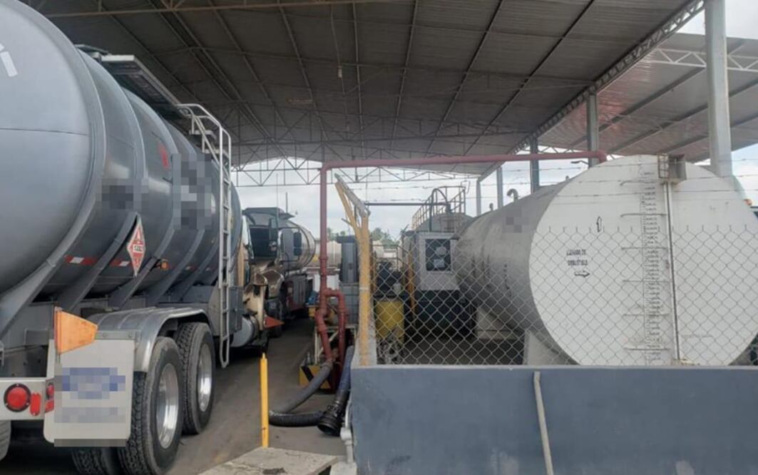 Aseguran 200 mil litros de hidrocarburo en Guerrero; hay tres detenidos