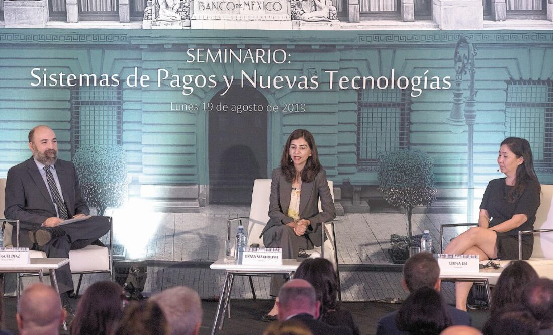 Durante el seminario Sistemas de pagos y nuevas tecnologías se destacaron los avances de China, India y Filipinas, donde la aceptación de medios digitales de pago ha permitido la reducción del uso del efectivo. Foto/ALEJANDRO MELÉNDEZ. NOTIMEX