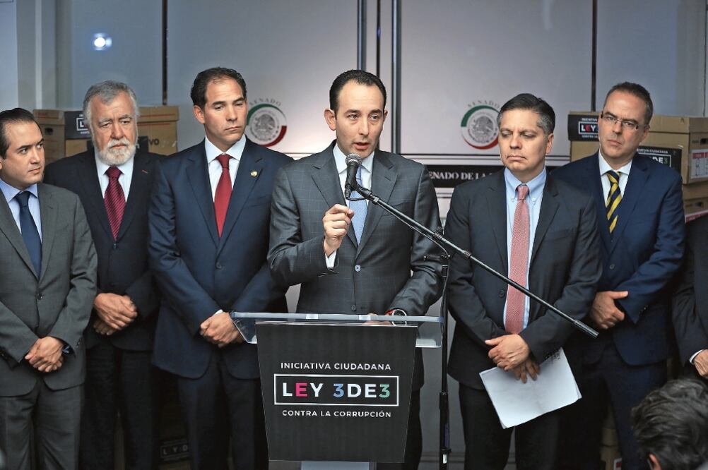 El presidente del Senado, Roberto Gil Zuarth, afirmó que cualquier iniciativ a para combatir la corrupción será revisada sin importar su procedencia (JUAN CARLOS REYES. EL UNIVERSAL)