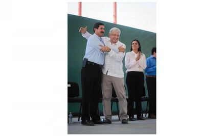 Abuchean a Corral en evento de AMLO en Chihuahua