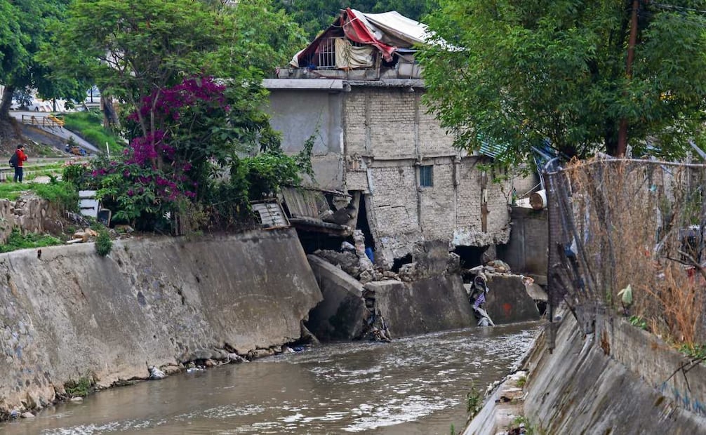 Tras el derrame del río el 11 de mayo, Protección Civil municipal evacuó a 41 personas de tres viviendas que presentan daños estructurales. Foto: Karla Guerrero/EL UNIVERSAL