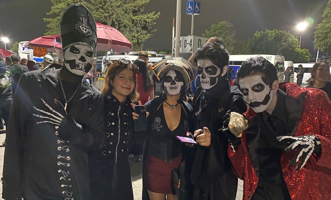 Aunque el ánimo no decae entre los asistentes, la duda de si volverá a ocurrir una cancelación se mantiene en el aire. Foto: Marlem Suárez/ EL UNIVERSAL.