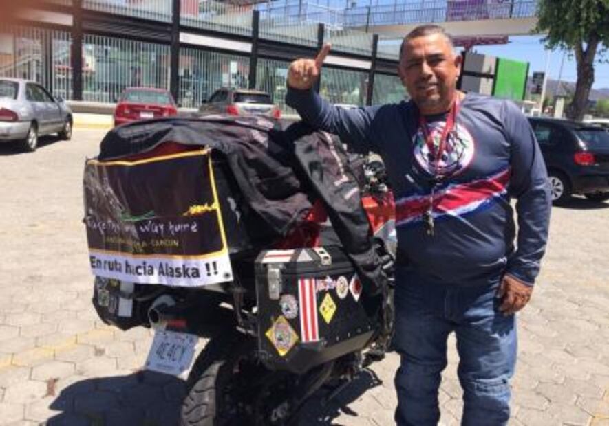 Motoviajero busca llegar en solitario hasta Alaska