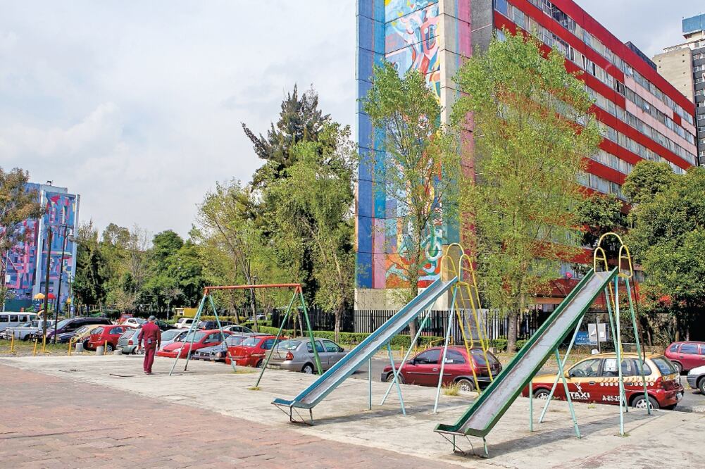 Cuauhtémoc no ha empleado los 28 millones 500 mil pesos, hecho por el que 400 unidades habitacionales no han recibido mantenimiento de áreas comunes (ARCHIVO EL UNIVERSAL)