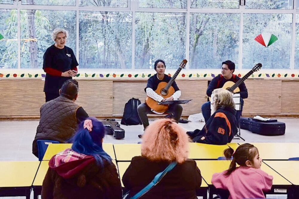 Artistas participan para llevar un mensaje de aliento a quienes están en los albergues. (CORTESÍA INBA)