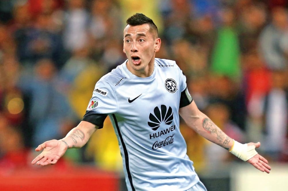 Rubens Sambueza fue cortado del pie por Walter Kannemann (SERGIO MEJÍA. IMAGO7)