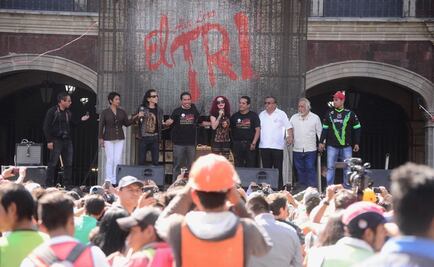 Rinden homenaje sorpresa a "El Tri" en Cuernavaca