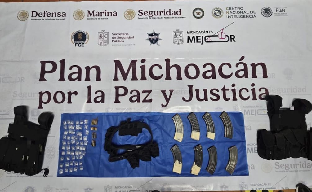 Elementos asegurados de integrantes del CJNG (08/01/2026). Foto: Especial