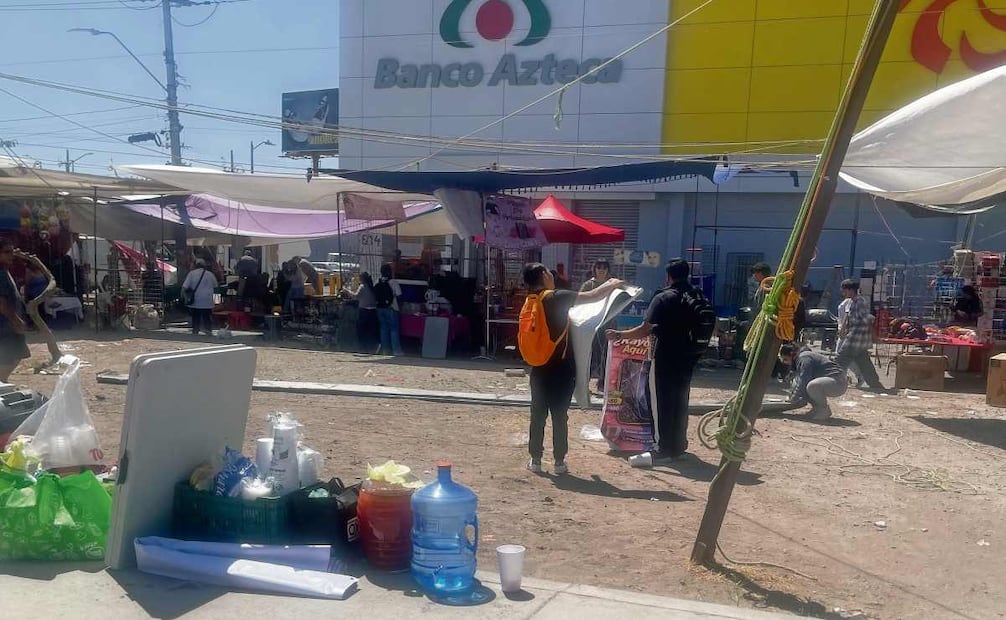 En la ciudad de León, Guanajuato, los tianguis fueron levantados por las autoridades y los comercios bajaron las cortinas. Foto: Xóchitl Álvarez / EL UNIVERSAL
