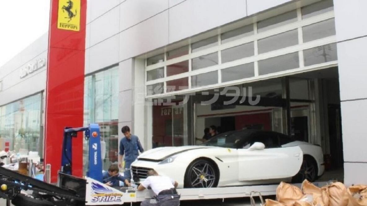 51 Ferrari fueron destruidos por tifón en Japón