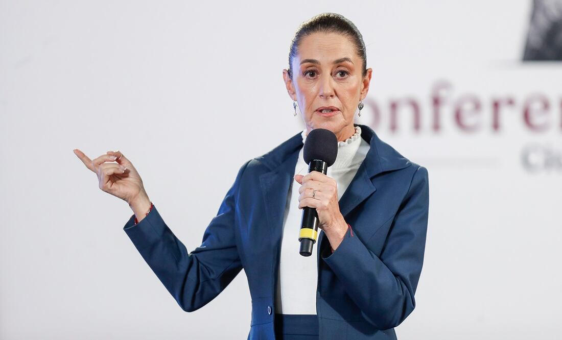 Claudia Sheinbaum en su conferencia matutina del jueves 24 de octubre. Foto: EFE / Isaac Esquivel