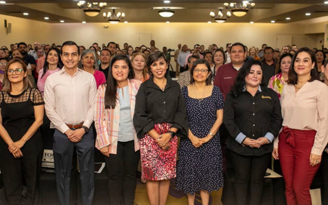 Maestros de nivel básico de Baja California. Foto: Especial