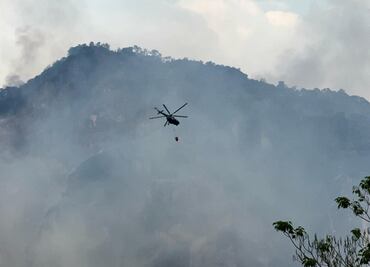 Incendio en Tepoztlán se intensifica por fuertes vientos; humo afecta la calidad del aire en Cuernavaca