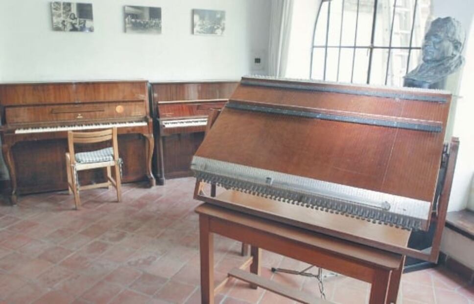 Julián Carrillo, el descubridor del infinito musical