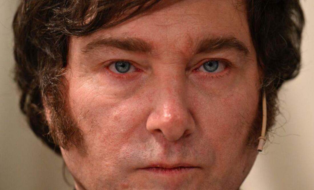 Cuán factible es la dolarización de Argentina que propone Milei y cómo se compara con la de Ecuador. Fopto: BBC