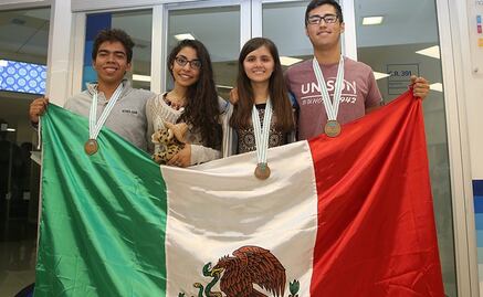 Jóvenes mexicanos ganan medallas en Olimpiada Internacional de Química