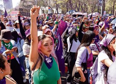 “Ola violeta debe frenar ascenso de la derecha”