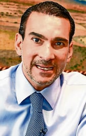 Montadeudas, ahora por teléfono