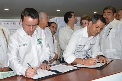 IMSS entrega tres unidades médicas rurales en Oaxaca