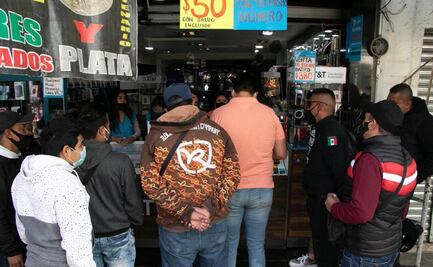 Por pandemia, retiran a más de 300 vendedores ambulantes en Los Reyes La Paz