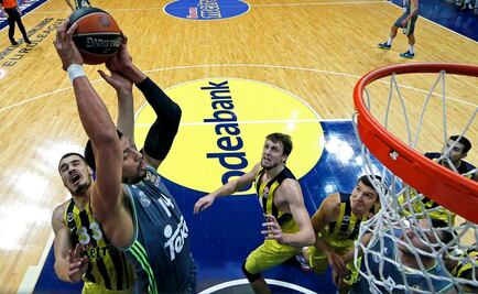 Ayón y Real Madrid logran sufrido triunfo