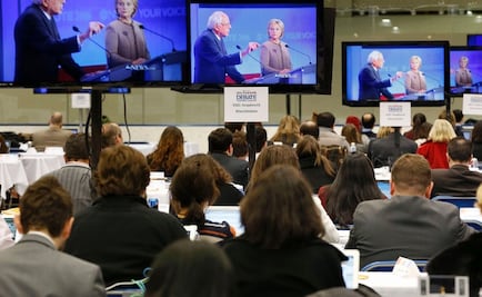 Democratic debate: Sanders apologizes for data breach