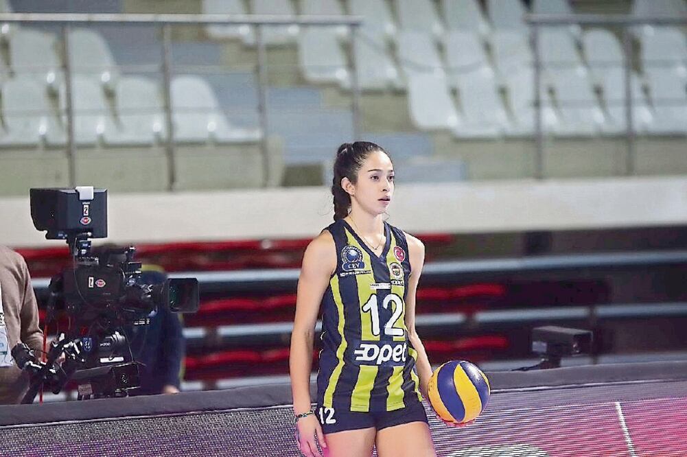 La jalisciense juega en Turquía con el Fenerbahçe. Foto: TWITTER