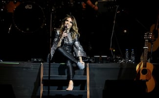 Kany García arranca gira “Puerta abierta” en CDMX pese a fallas técnicas; rinde homenaje a México y muestra apoyo a migrantes 