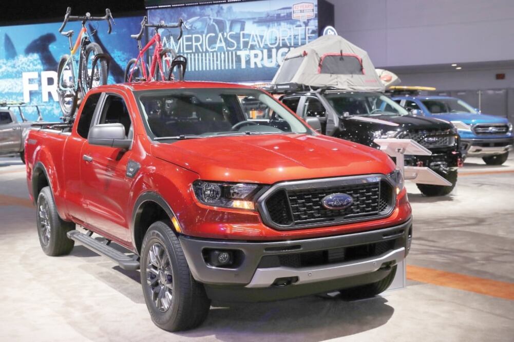 Acuerdo. La próxima generación de las pickups Ford Ranger y Volkswagen Amarok estará desarrollada sobre la plataforma de la camioneta de Ford en 2022. (REBECCA COOK. REUTERS)